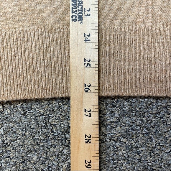 Vintage LL Bean 100% Lambs Wool V Neck Sweater Vest Men’s LG Brown Scotland - Picture 7 of 8